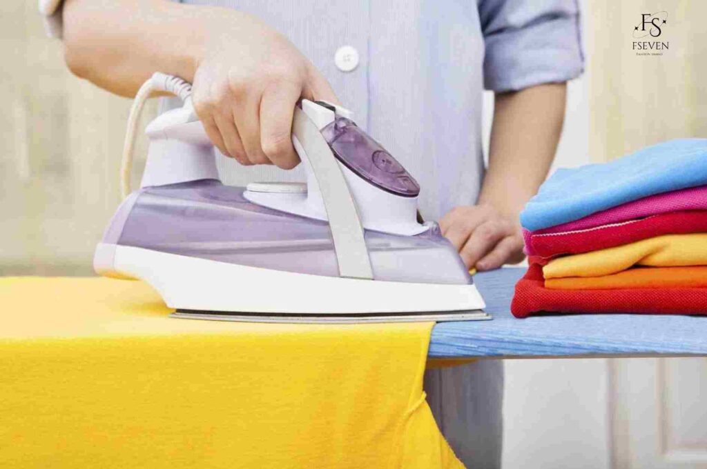 Cách là ủi áo để giữ form dáng
