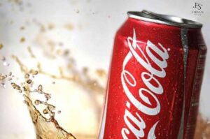 Tẩy quần áo bằng xăng và coca